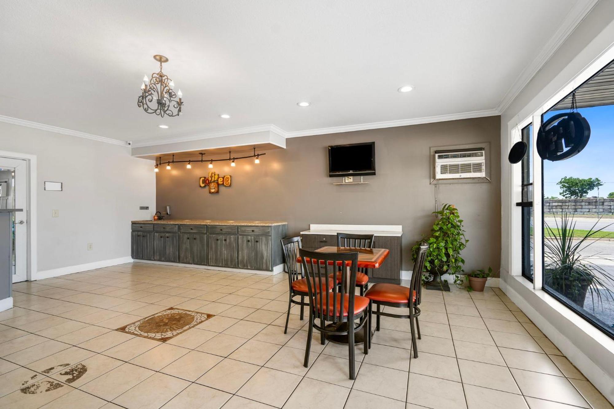 Budgetel Inns & Suites Augusta Downtown 706-945-1238 المظهر الخارجي الصورة